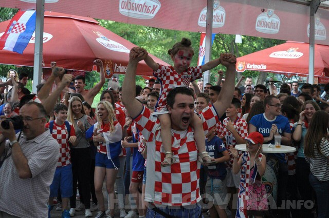 Mostar: Pogledajte kako je ludnicu u Fan zoni nakon pogodaka Hrvatske