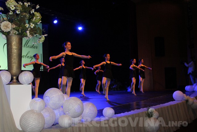 Mostar: Baletska škola Arabesque velikim  koncertom proslavila 10 godina postojanja