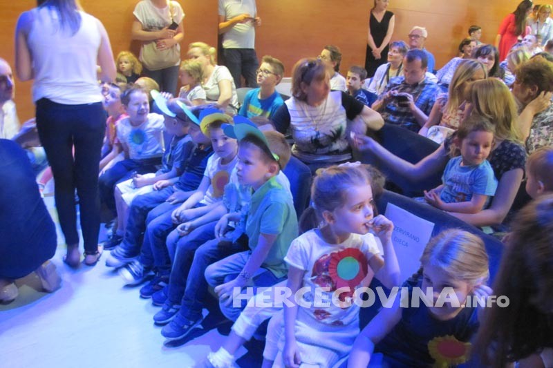 Mostar: Djeca vrtića Zvončić oduševili prisutne svojim izvedbama