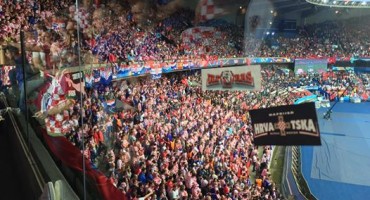 Hrvatska, Pariz, navijači, Stadion HŠK Zrinjski, Pariz