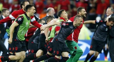 Povijesna pobjeda Albanije na njenom prvom Euru slavi se i u Hrvatskoj 