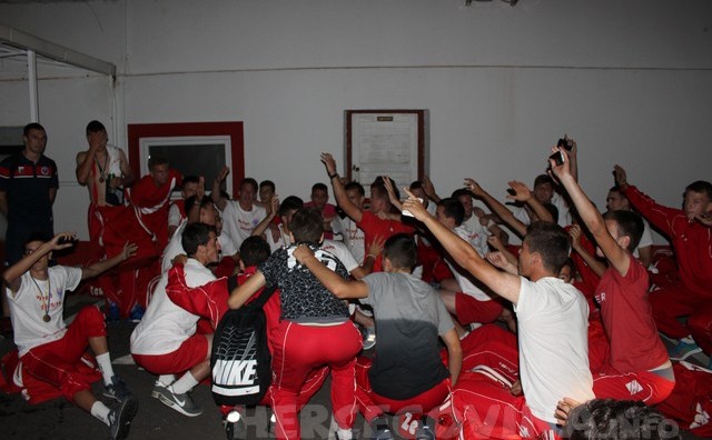 titula juniori