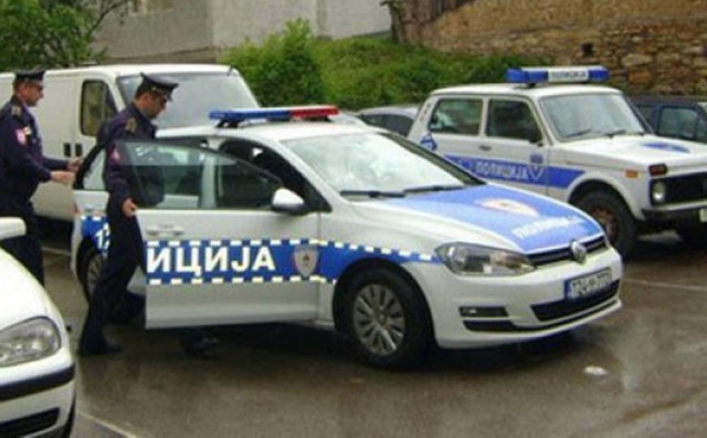 Rutinskom kontrolom policija u Trebinju pronašla kokain i oružje