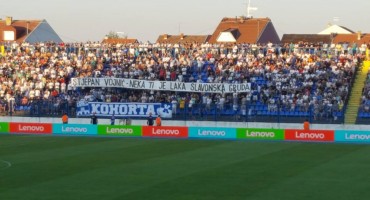 Navijači NK Osijek oprostili se od Stjepana Vojnića
