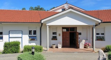  Organizatori 2. Mercedes Meetinga Hercegovina uručili donaciju Domu ''Marija Naša Nada''