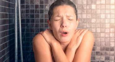 Zlatno pravilo: Koliko često trebamo čistiti kadu i tuš kabinu?