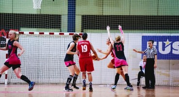  Poljakinje, dizajn dresova, haljinice