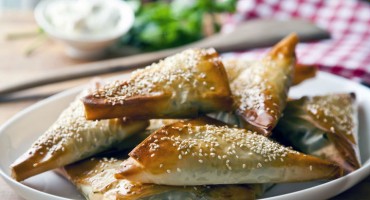 Trokutići od tankog tijesta sa špinatom i sirom