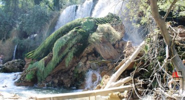 Postavlja se dodatna zaštita kod slapa Kravica