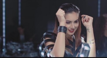 Vratite se u Srbiju: Grupa muškaraca na motorima rastjerala goste i prekinula koncert! 