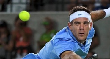 Del Potro izbacio Novaka Đokovića