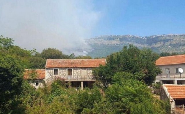 Požar na području Čepikuća i Trebinja lokaliziran