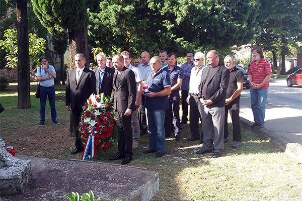 Na 25. obljetnicu ubojstva položeni vijenci Anti Paradžiku