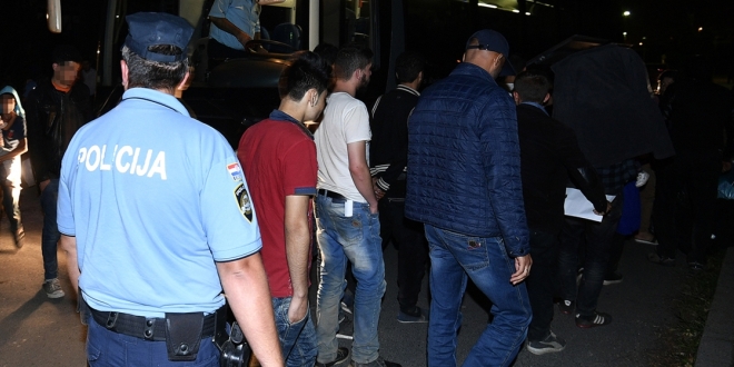 Uhićeni migranti kod Metkovića ušli iz BiH u Hrvatsku