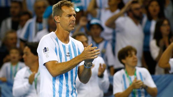 Izbornik argentinske DAVIS CUP reprezentacije je argentinski Hrvat