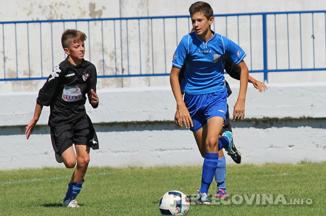 Pioniri i kadeti Imotskog neporaženi u Metkoviću