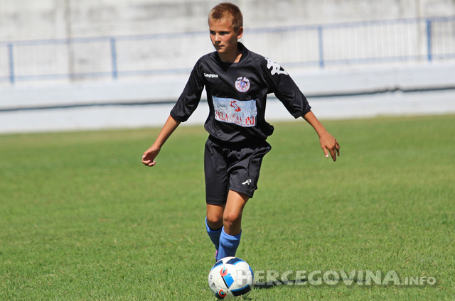 Pioniri i kadeti Imotskog neporaženi u Metkoviću