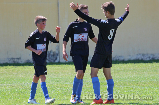 Pioniri i kadeti Imotskog neporaženi u Metkoviću