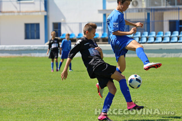 Pioniri i kadeti Imotskog neporaženi u Metkoviću