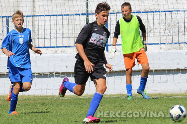 Pioniri i kadeti Imotskog neporaženi u Metkoviću