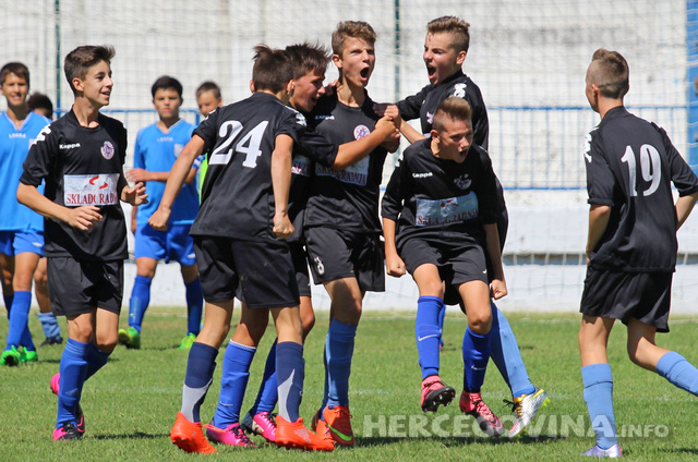 Pioniri i kadeti Imotskog neporaženi u Metkoviću