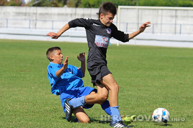 Pioniri i kadeti Imotskog neporaženi u Metkoviću