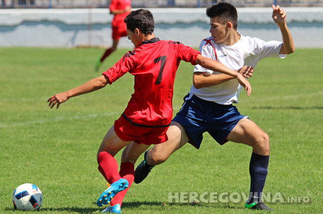 Pioniri i kadeti Imotskog neporaženi u Metkoviću