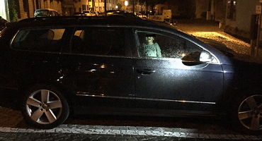 Dok je mama partijala s frendicama, dijete je u zaključanom automobilu zapomagalo