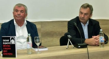 Mostar: Predstavljena Dujmovićeva knjiga 'Hrvatska u raljama djece komunizma'