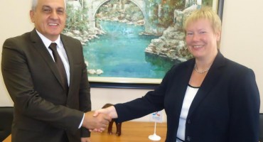 Gradonačelnik Mostara Ljubo Bešlić primio veleposlanicu SR Njemačke u BiH