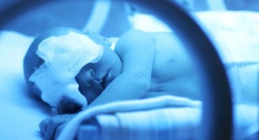 Smrti novorođenčadi u FBiH predstavljaju misteriju; Bebe umiru, bolnice bez evidencija