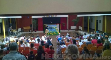 Mostar: Prvi dan škole u OŠ Silvije Strahimir Kranjčević 