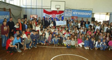 Šujica, Miroslav Škoro