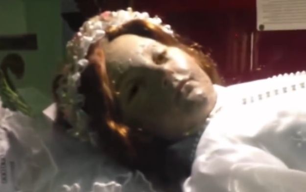  Dječja svetica mrtva 300 godina iznenada otvorila oči?