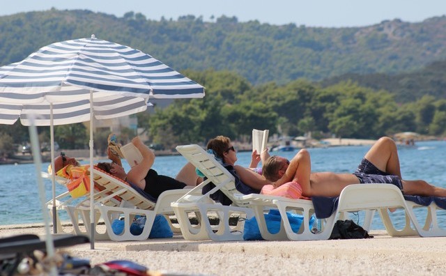 čiovo, plaža, ljepotice, gradac, hotel