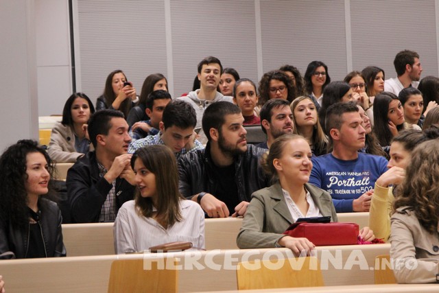 Održana svečana promocija prve generacije magistara farmacije Farmaceutskog fakulteta Sveučilišta u Mostaru