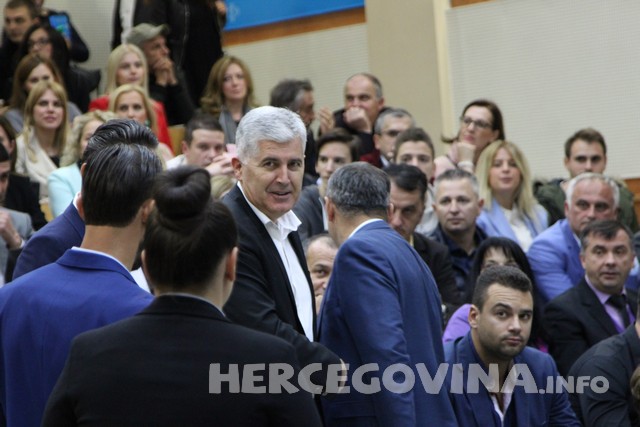 Mostar: Promovirana knjiga Odnosi s javnošću - Teorija i praksa prof. dr. Zorana Tomića