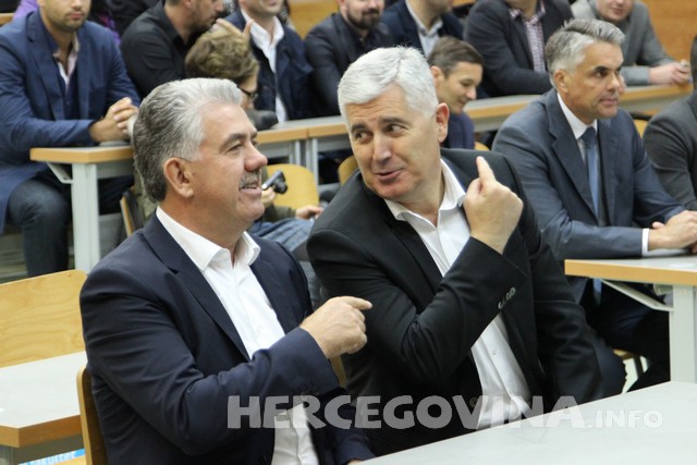 Mostar: Promovirana knjiga Odnosi s javnošću - Teorija i praksa prof. dr. Zorana Tomića