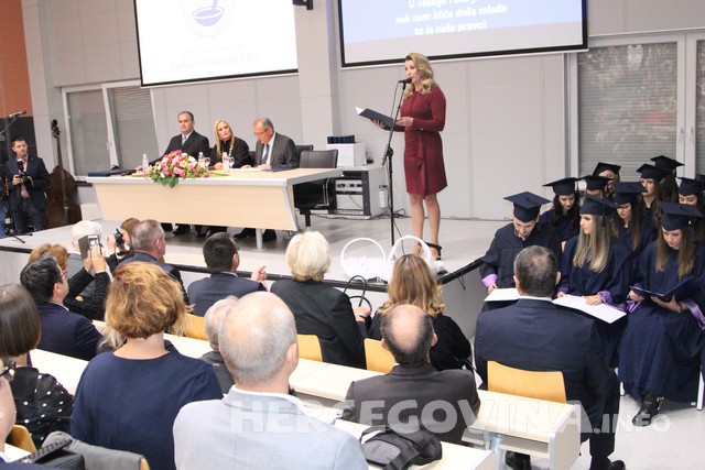 Održana svečana promocija prve generacije magistara farmacije Farmaceutskog fakulteta Sveučilišta u Mostaru