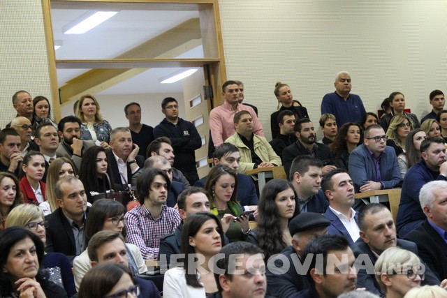 Mostar: Promovirana knjiga Odnosi s javnošću - Teorija i praksa prof. dr. Zorana Tomića