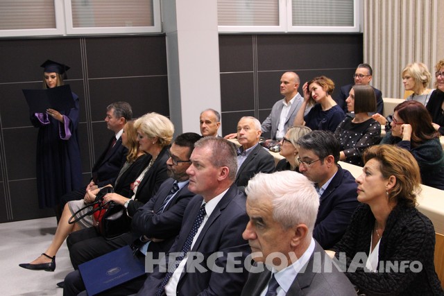 Održana svečana promocija prve generacije magistara farmacije Farmaceutskog fakulteta Sveučilišta u Mostaru