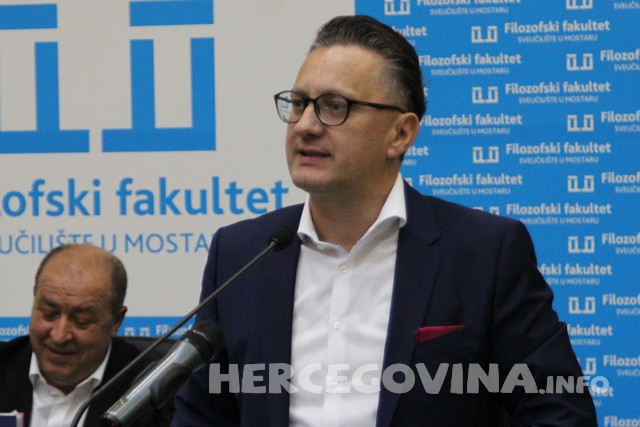 Mostar: Promovirana knjiga Odnosi s javnošću - Teorija i praksa prof. dr. Zorana Tomića