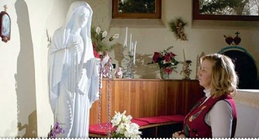 Papa Franjo poslao krunicu vidjelici Marijii: Vatikan se nije negativno izjasnio po pitanju međugorskog fenomena