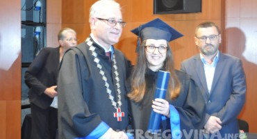 Pogledajte kako je bilo na dodjeli diploma studentima 14. generacije Medicinskog fakulteta u Mostaru