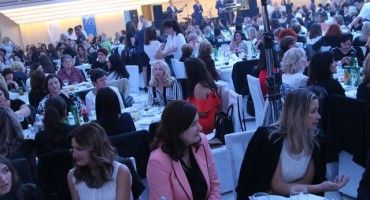 Zajednica žena HDZ-a BiH pomaže kupiti suvremenu dentalnu jedinicu za djecu s posebnim potrebama