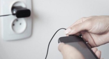 Ako svaku noć punite svoj mobitel pročitajte ovo