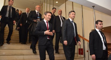 plenković u posjeti hnk mostar