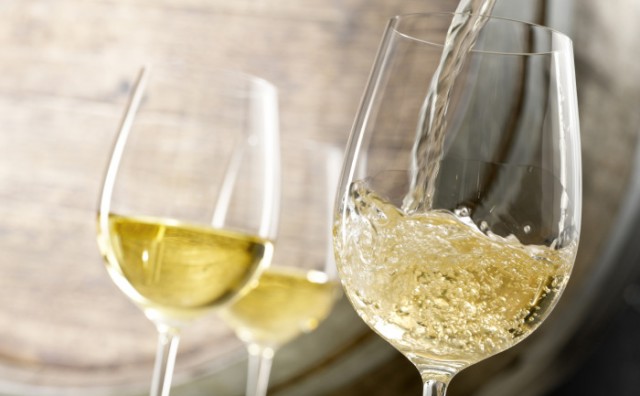 Znate li zašto su vam usta suha nakon čaše bijelog vina?