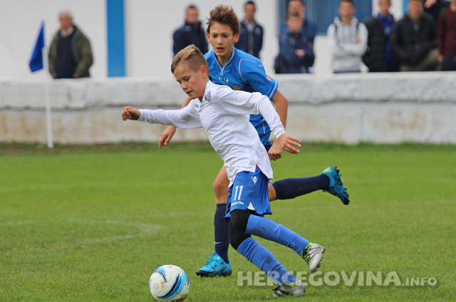 Mlađi pioniri i juniori Hajduka uvjerljivi u Metkoviću