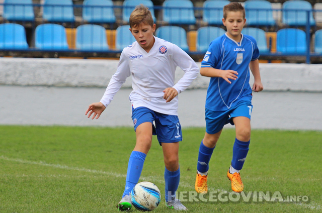 Mlađi pioniri i juniori Hajduka uvjerljivi u Metkoviću